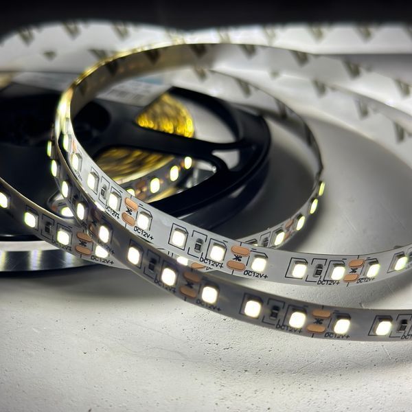 Набір світлодіодної стрічки 12V SMD 2835 (120 LED/m) IP20 холодний білий 5м + блок живлення + коннектор 21898 фото