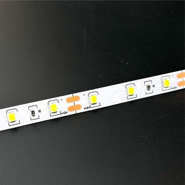 Світлодіодна стрічка SMD 2835 12V 60 д.м. IP20 холодний білий (ціна 1 м) 19993 фото