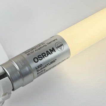 LED лампа Т8 Osram ST8E 0,6м 8W 4000K 900Lm нейтральный белый свет одностороннее подключение 21887 фото