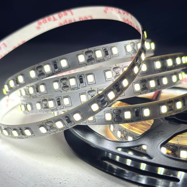 Набір світлодіодної стрічки SMD 2835 (120 LED/m) 12V IP20 нейтральний білий 5м + блок живлення + коннектор 21822 фото
